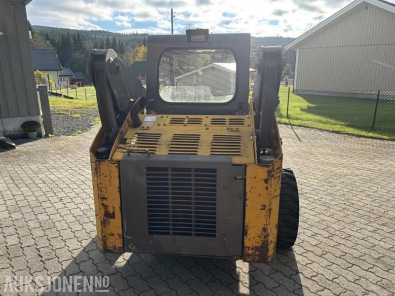 2003 Daewoo DSL 702 Kompaktlaster - Mini încărcător: Foto 4 2003 Daewoo DSL 702 Kompaktlaster - Mini încărcător: Foto 4