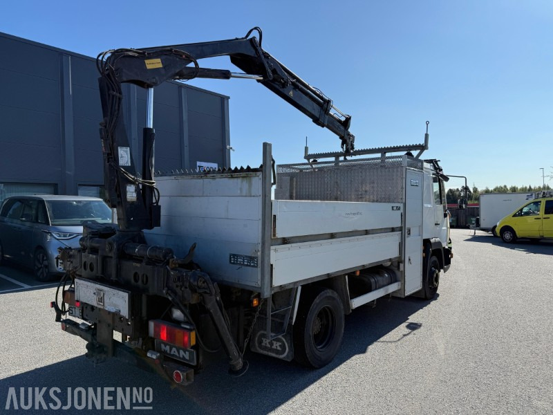 2003 MAN LE 12.200 KRANBIL, HIAB 066 B-2, RADIOSTYRING, SKAP, HENGERFESTE - Camion cu macara: Foto 5 2003 MAN LE 12.200 KRANBIL, HIAB 066 B-2, RADIOSTYRING, SKAP, HENGERFESTE - Camion cu macara: Foto 5