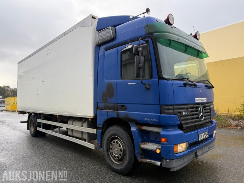 2003 Mercedes-Benz 1831L/60 4X2 - Camion furgon: Foto 3 2003 Mercedes-Benz 1831L/60 4X2 - Camion furgon: Foto 3