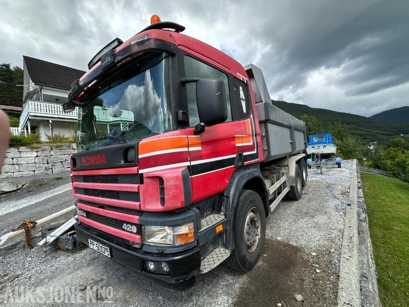 Camion basculantă 2003 Scania P-serie 124G 420 Tippbil, 354171km: Foto 1