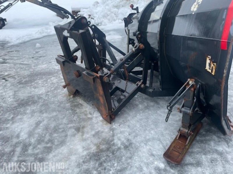 2004 Tellefsdal D-plow Snøplog 3000 m/ BM feste - Echipamente de constructii: Foto 3 2004 Tellefsdal D-plow Snøplog 3000 m/ BM feste - Echipamente de constructii: Foto 3