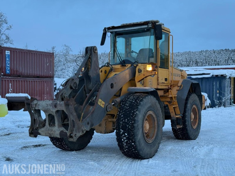 2004 Volvo L90E - Sentralsmøring - Ny motor - Încărcător frontal pe pneuri: Foto 1 2004 Volvo L90E - Sentralsmøring - Ny motor - Încărcător frontal pe pneuri: Foto 1