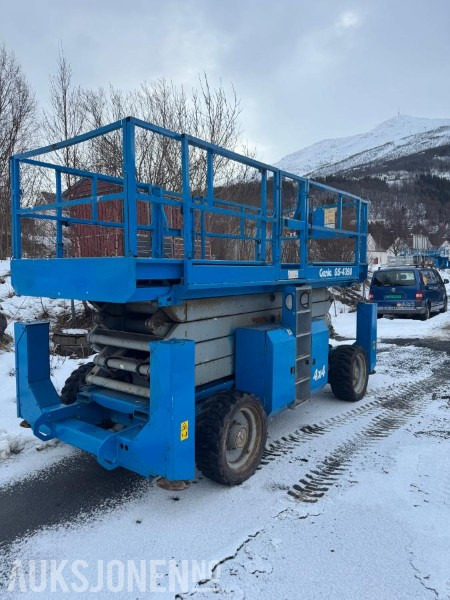 2005 Genie 4390 SAKSLIFT - 3878 Timer - Autopropulsată platformă: Foto 2 2005 Genie 4390 SAKSLIFT - 3878 Timer - Autopropulsată platformă: Foto 2