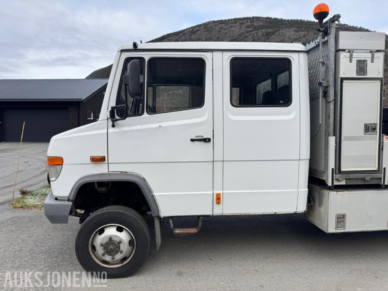 2005 Mercedes-Benz 815Da/37-Vn 4X4 linjebil med kran og masse utstyr - Camion cu macara: Foto 3 2005 Mercedes-Benz 815Da/37-Vn 4X4 linjebil med kran og masse utstyr - Camion cu macara: Foto 3