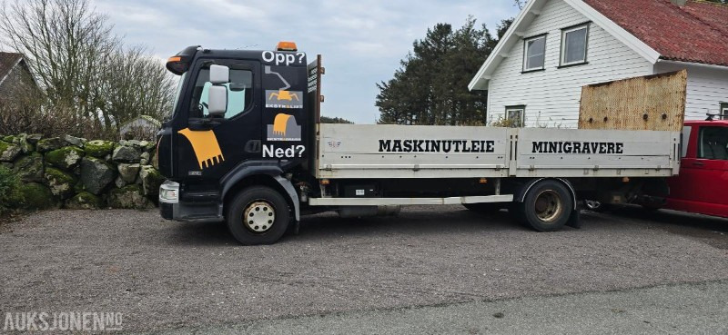 2006 Renault MIDLIUM lastebil med plan - Autospeciala de stins incendii: Foto 4 2006 Renault MIDLIUM lastebil med plan - Autospeciala de stins incendii: Foto 4