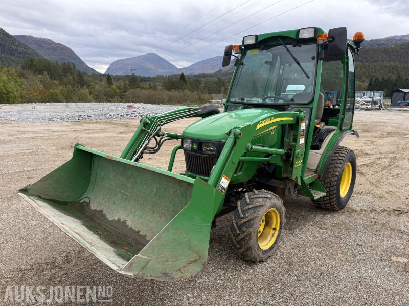 2007 John Deere 2320 Minitraktor / Kompakttraktor 2316 timer. Mykje ekstrautstyr - Tractor agricol: Foto 1 2007 John Deere 2320 Minitraktor / Kompakttraktor 2316 timer. Mykje ekstrautstyr - Tractor agricol: Foto 1