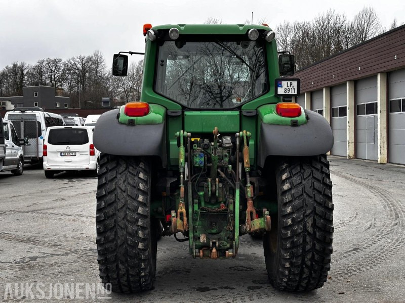 2009 John Deere 6930 Premium traktor - Tractor agricol: Foto 4 2009 John Deere 6930 Premium traktor - Tractor agricol: Foto 4