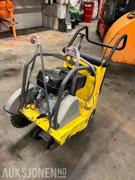 2009 Wacker Neuson BFS 1350AL - Asfalt og betongsag. - Echipamente de constructii: Foto 1 2009 Wacker Neuson BFS 1350AL - Asfalt og betongsag. - Echipamente de constructii: Foto 1