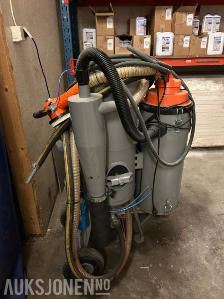 2011 Sandmaster Pro + Tornado 2000 – Komplett sandblåseranlegg - lite brukt - Echipamente de constructii: Foto 3 2011 Sandmaster Pro + Tornado 2000 – Komplett sandblåseranlegg - lite brukt - Echipamente de constructii: Foto 3