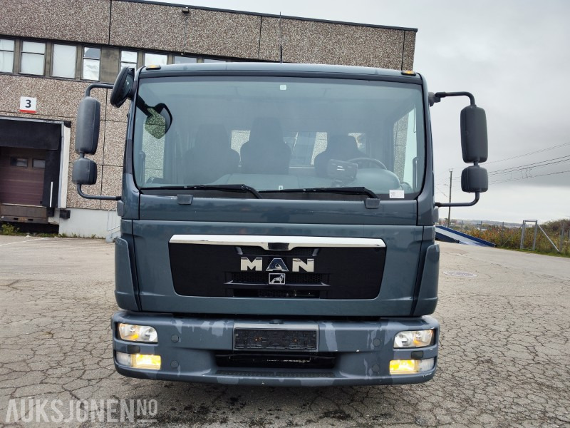 2012 MAN TGL 8.220 Planbil med Hiab XS 055 B-2 HIDUO kran - Camion cu macara: Foto 3 2012 MAN TGL 8.220 Planbil med Hiab XS 055 B-2 HIDUO kran - Camion cu macara: Foto 3