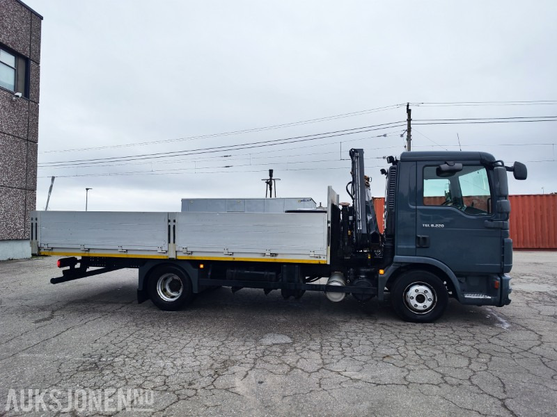 2012 MAN TGL 8.220 Planbil med Hiab XS 055 B-2 HIDUO kran - Camion cu macara: Foto 5 2012 MAN TGL 8.220 Planbil med Hiab XS 055 B-2 HIDUO kran - Camion cu macara: Foto 5
