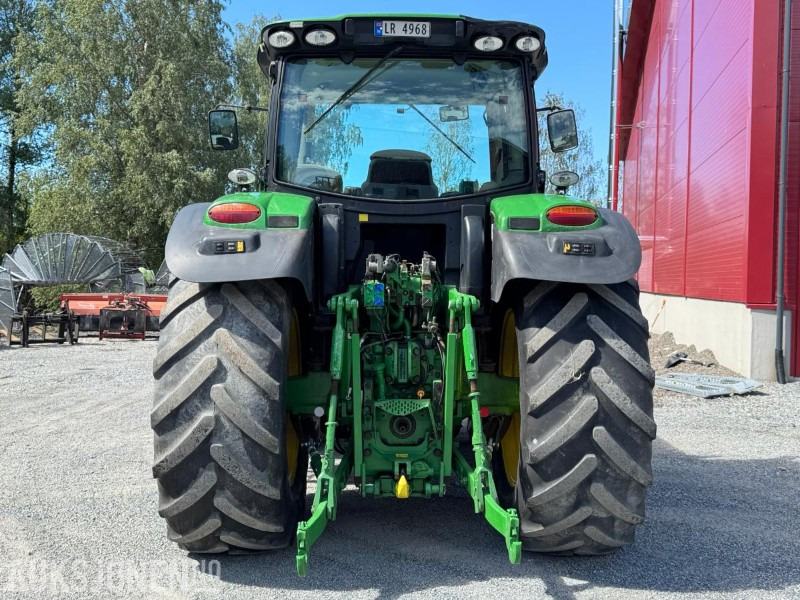 2013 John Deere 6150R traktor med frontlaster / Nylig EU-godkjent - Tractor agricol: Foto 4 2013 John Deere 6150R traktor med frontlaster / Nylig EU-godkjent - Tractor agricol: Foto 4