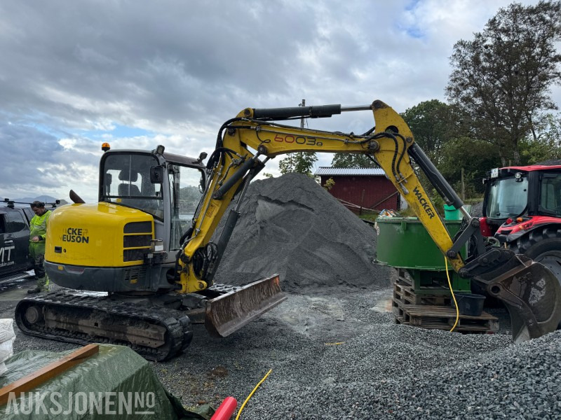 2013 Wacker Neuson 6003 - Gravemaskin - VA-bom - Gummibelter - tiltrotator - skjær - pusseskuff - 3535 timer - Excavator: Foto 4 2013 Wacker Neuson 6003 - Gravemaskin - VA-bom - Gummibelter - tiltrotator - skjær - pusseskuff - 3535 timer - Excavator: Foto 4