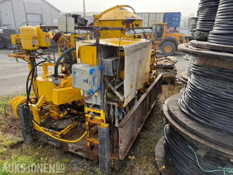 2014 Atlas Copco Unigrout Rig Smart M2 E45 / Injeksjonsplattform - Echipamente de constructii: Foto 4 2014 Atlas Copco Unigrout Rig Smart M2 E45 / Injeksjonsplattform - Echipamente de constructii: Foto 4