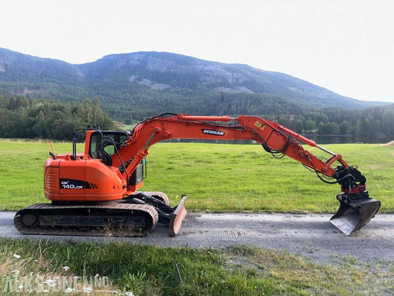2015 Doosan DX140LCR-3 - Excavator: Foto 2 2015 Doosan DX140LCR-3 - Excavator: Foto 2