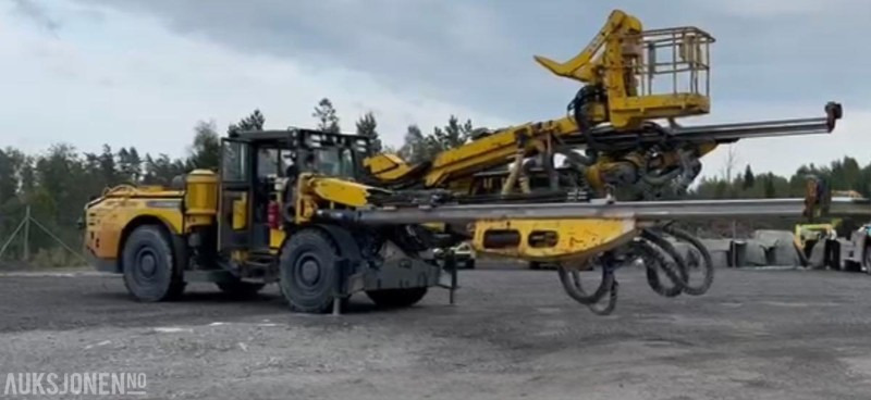 2015 Epiroc BOOMER E2C - 4149t - Maşină de foraj: Foto 1 2015 Epiroc BOOMER E2C - 4149t - Maşină de foraj: Foto 1