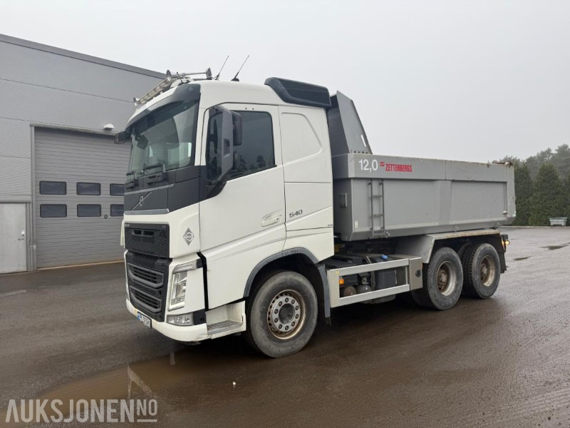 2015 VOLVO FH540 6X4 Euro6 TIPPBIL SERVICEHISTORIKK ZETTERBERG PÅBYGG. - Camion basculantă: Foto 3 2015 VOLVO FH540 6X4 Euro6 TIPPBIL SERVICEHISTORIKK ZETTERBERG PÅBYGG. - Camion basculantă: Foto 3