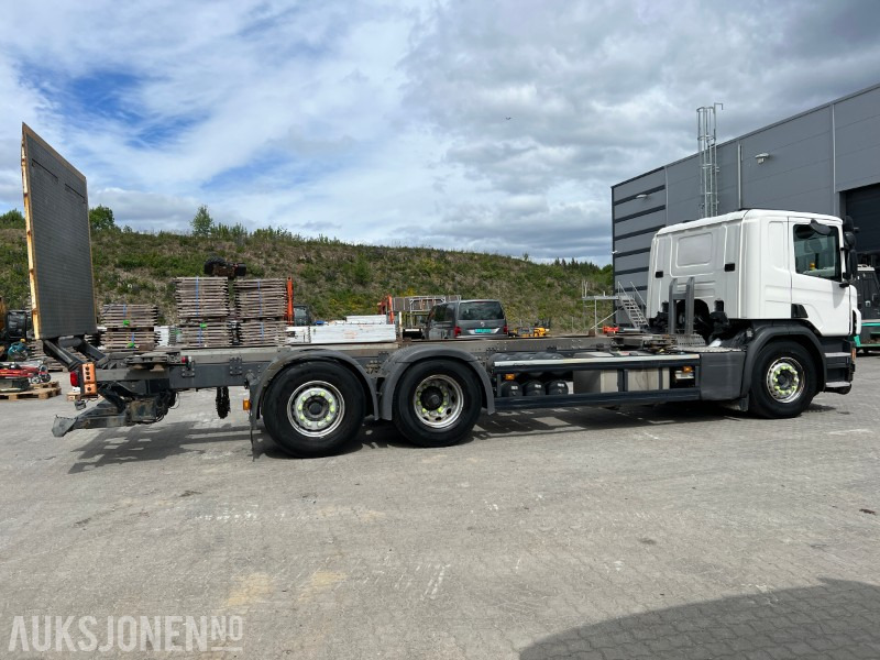 2016 Scania P410 containerbil, lav km, EU, 411 hk, baklem, automat - Camion transport containere/ Swap body: Foto 4 2016 Scania P410 containerbil, lav km, EU, 411 hk, baklem, automat - Camion transport containere/ Swap body: Foto 4
