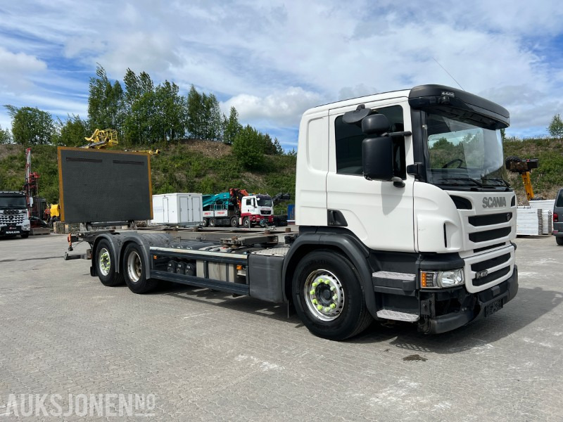 2016 Scania P410 containerbil, lav km, EU, 411 hk, baklem, automat - Camion transport containere/ Swap body: Foto 3 2016 Scania P410 containerbil, lav km, EU, 411 hk, baklem, automat - Camion transport containere/ Swap body: Foto 3