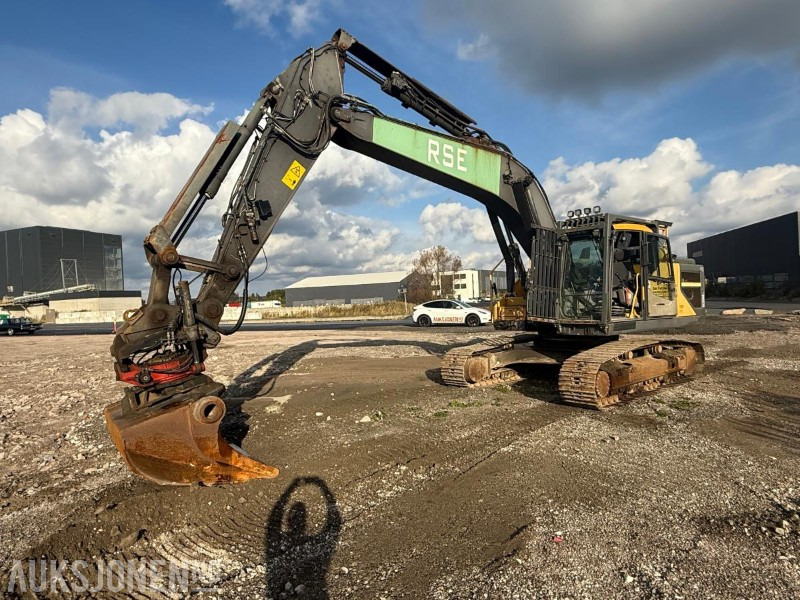 2016 VOLVO EC250EL FULLT UTRUSTET RIVNINGSMASKIN - ROTOTILT - SENTRALSMØRING - 6029 TIMER. - Excavator: Foto 1 2016 VOLVO EC250EL FULLT UTRUSTET RIVNINGSMASKIN - ROTOTILT - SENTRALSMØRING - 6029 TIMER. - Excavator: Foto 1