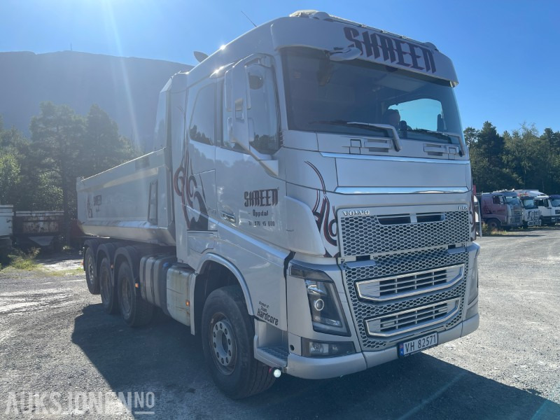 2016 Volvo FH16 FH750 8x4 tippbil - Camion basculantă: Foto 2 2016 Volvo FH16 FH750 8x4 tippbil - Camion basculantă: Foto 2
