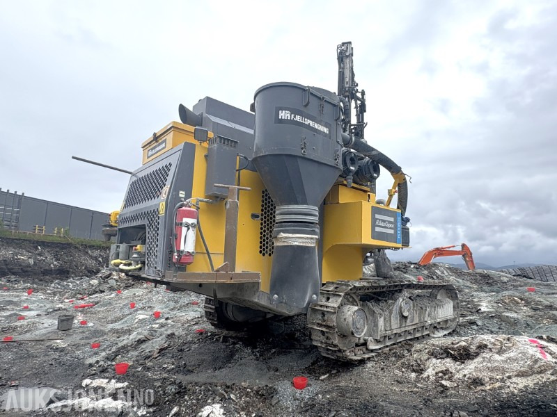 2017 Atlas Copco Flexiroc T30R-03 - 4 574 motortimer - 1 416 hammertimer - Maşină de foraj: Foto 3 2017 Atlas Copco Flexiroc T30R-03 - 4 574 motortimer - 1 416 hammertimer - Maşină de foraj: Foto 3