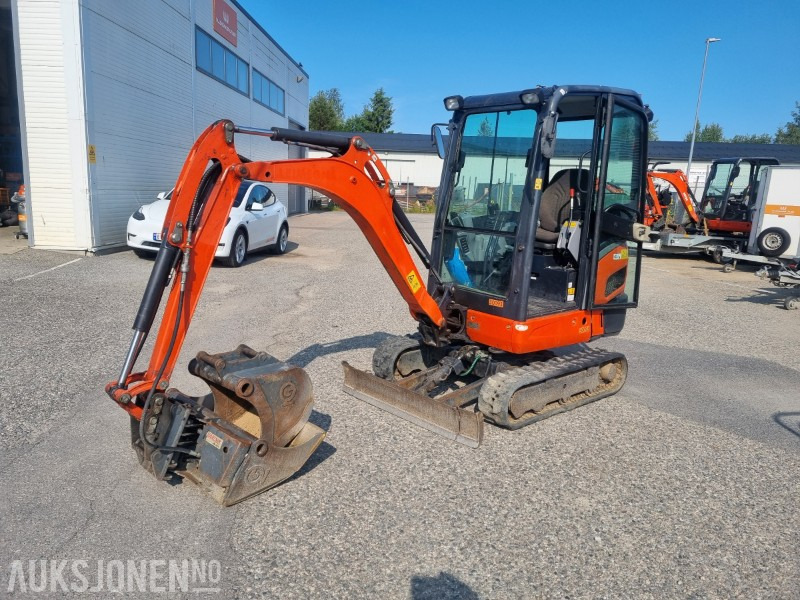 2017 Kubota KX019-4 minigraver 1,9 T 1776 T - Excavator: Foto 1 2017 Kubota KX019-4 minigraver 1,9 T 1776 T - Excavator: Foto 1