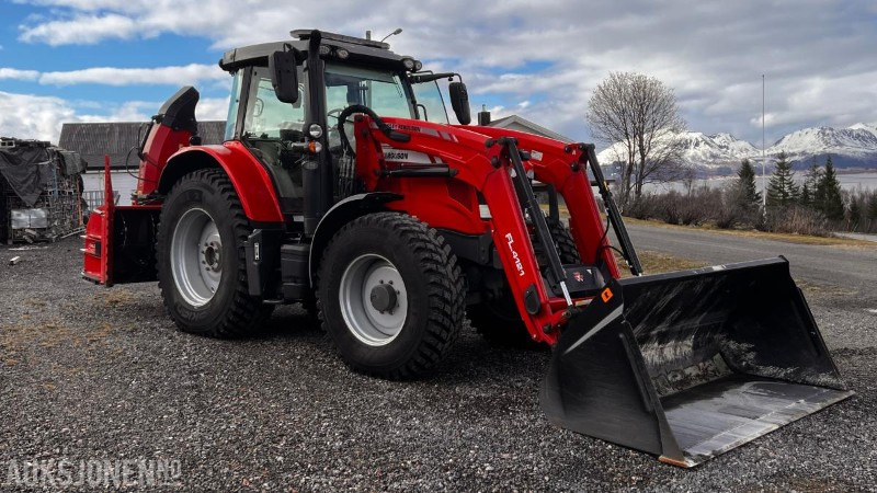 2017 Massey Ferguson 6714 S Dyna VT * Eu Godkjent * 2503 Timer * - Tractor agricol: Foto 2 2017 Massey Ferguson 6714 S Dyna VT * Eu Godkjent * 2503 Timer * - Tractor agricol: Foto 2