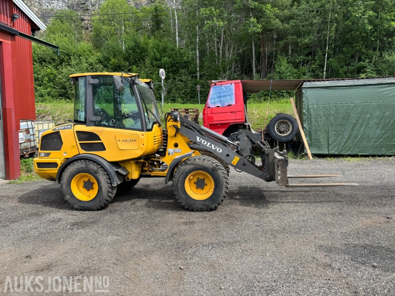 2017 Volvo L25 H S Hjullaster - 4 funksjon - Pallegafler og 2 skuffer - Încărcător frontal pe pneuri: Foto 4 2017 Volvo L25 H S Hjullaster - 4 funksjon - Pallegafler og 2 skuffer - Încărcător frontal pe pneuri: Foto 4