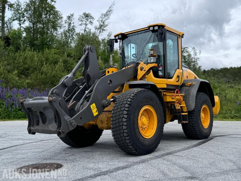 2018 Volvo L90H Hjullaster - Sentralsmøring - Hydraulisk redskapslås - Tilleggshydraulikk - Sertifiseres før salg - Încărcător frontal pe pneuri: Foto 1 2018 Volvo L90H Hjullaster - Sentralsmøring - Hydraulisk redskapslås - Tilleggshydraulikk - Sertifiseres før salg - Încărcător frontal pe pneuri: Foto 1