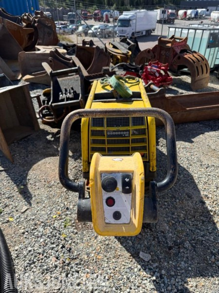 2018 Wacker Neuson DPU80 vibroplate / 771kg - Cilindru compactor: Foto 3 2018 Wacker Neuson DPU80 vibroplate / 771kg - Cilindru compactor: Foto 3