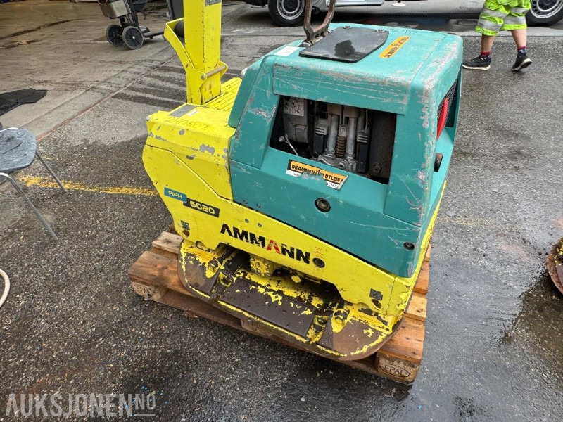2019 AMMANN APH6020 Vibroplate / 536 kg - Cilindru compactor: Foto 2 2019 AMMANN APH6020 Vibroplate / 536 kg - Cilindru compactor: Foto 2
