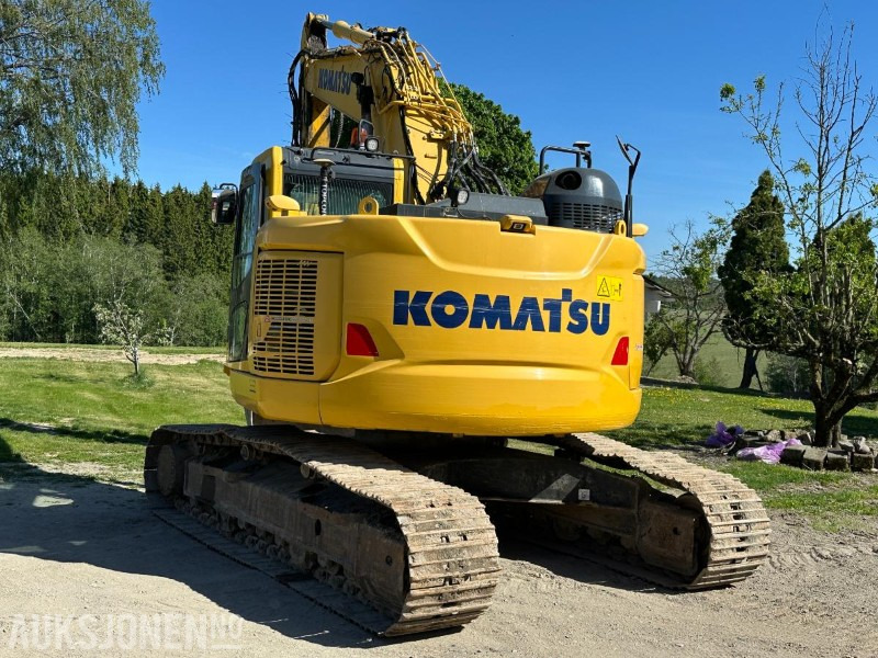 2019 Komatsu PC228USLC-11 - Gravemaskin - Tiltrotator R8 - Topcon GPS - 2skuffer - Sentralsmøring - 4467timer - Excavator: Foto 3 2019 Komatsu PC228USLC-11 - Gravemaskin - Tiltrotator R8 - Topcon GPS - 2skuffer - Sentralsmøring - 4467timer - Excavator: Foto 3