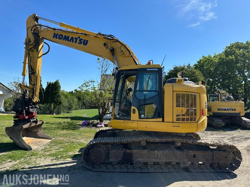 2019 Komatsu PC228USLC-11 - Gravemaskin - Tiltrotator R8 - Topcon GPS - 2skuffer - Sentralsmøring - 4467timer - Excavator: Foto 2 2019 Komatsu PC228USLC-11 - Gravemaskin - Tiltrotator R8 - Topcon GPS - 2skuffer - Sentralsmøring - 4467timer - Excavator: Foto 2