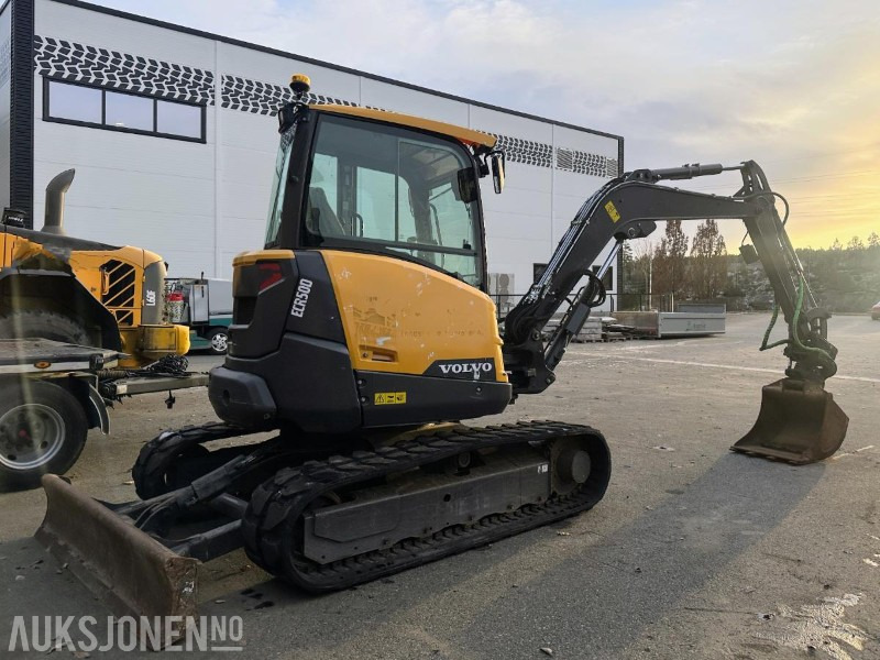 2019 VOLVO ECR50D MINIGRAVER 5 TONN STEELWRIST TILTROTATOR S40 1945 TIMER - Mini excavator: Foto 5 2019 VOLVO ECR50D MINIGRAVER 5 TONN STEELWRIST TILTROTATOR S40 1945 TIMER - Mini excavator: Foto 5