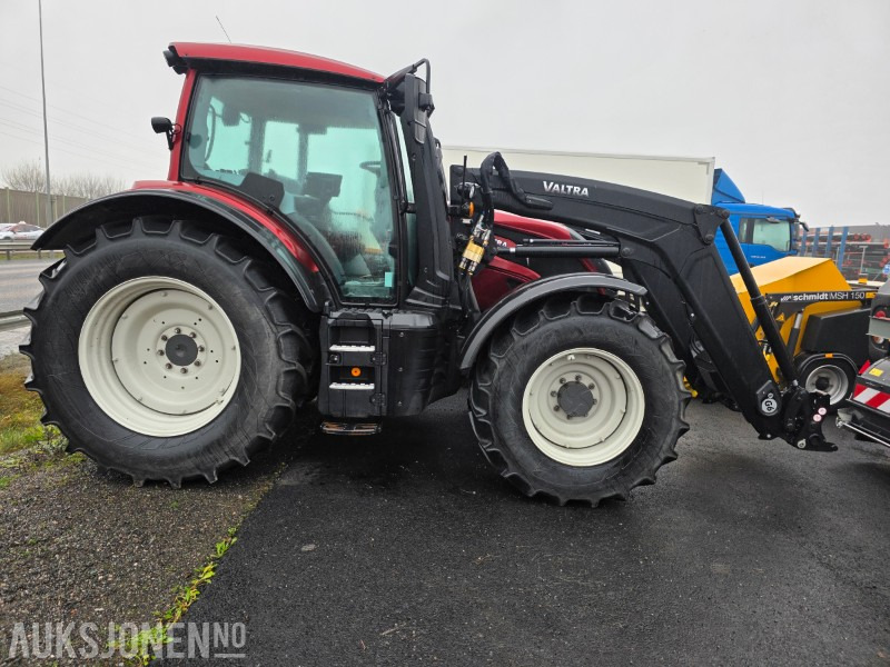 2021 Valtra N174 Versu traktor med lesseapparat kun 1296 timer - Tractor agricol: Foto 4 2021 Valtra N174 Versu traktor med lesseapparat kun 1296 timer - Tractor agricol: Foto 4