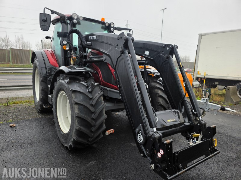 2021 Valtra N174 Versu traktor med lesseapparat kun 1296 timer - Tractor agricol: Foto 2 2021 Valtra N174 Versu traktor med lesseapparat kun 1296 timer - Tractor agricol: Foto 2