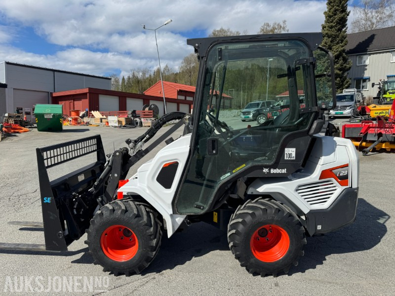 2022 Bobcat L23 kompaktlaster med skuffe, gafler og hydraulisksnøskjær - Mini încărcător: Foto 4 2022 Bobcat L23 kompaktlaster med skuffe, gafler og hydraulisksnøskjær - Mini încărcător: Foto 4