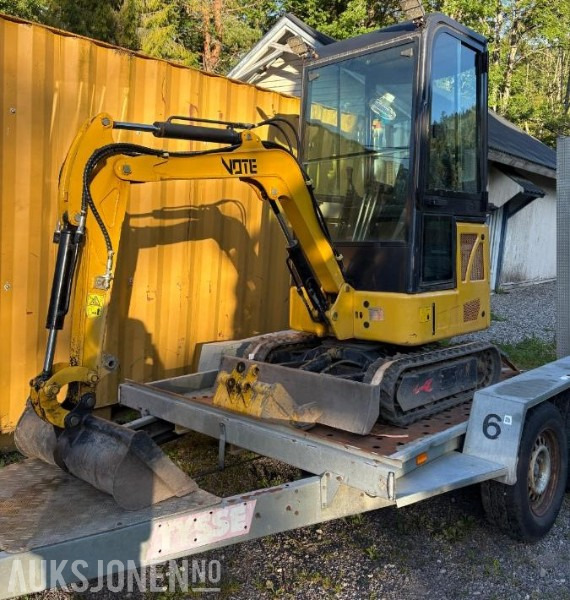 2022 Vote VTW-15 minigraver med 3 skuffer og Tysse henger - MVA-fri - Mini excavator: Foto 1 2022 Vote VTW-15 minigraver med 3 skuffer og Tysse henger - MVA-fri - Mini excavator: Foto 1