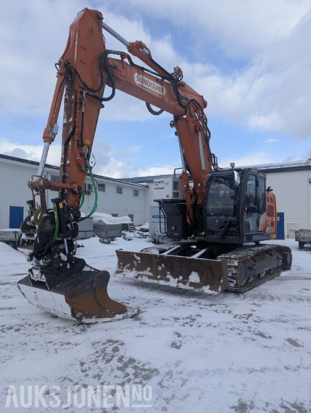 2023 Hitachi ZX225USLC-7 - Montabert CPA, GPS, rototilt, to-delt bom +++ - Excavator: Foto 2 2023 Hitachi ZX225USLC-7 - Montabert CPA, GPS, rototilt, to-delt bom +++ - Excavator: Foto 2