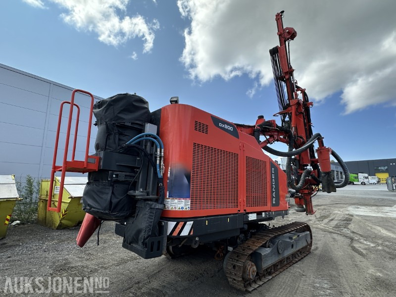 2023 Sandvik Ranger DX800 (2023) – Med GPS L5 Carlson DrillGrade - Maşină de foraj: Foto 5 2023 Sandvik Ranger DX800 (2023) – Med GPS L5 Carlson DrillGrade - Maşină de foraj: Foto 5