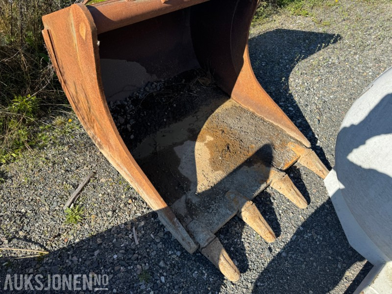2006 Hako graveskuffe med tenner S60 feste - Ataşament pentru Utilaje constructii: Foto 3 2006 Hako graveskuffe med tenner S60 feste - Ataşament pentru Utilaje constructii: Foto 3