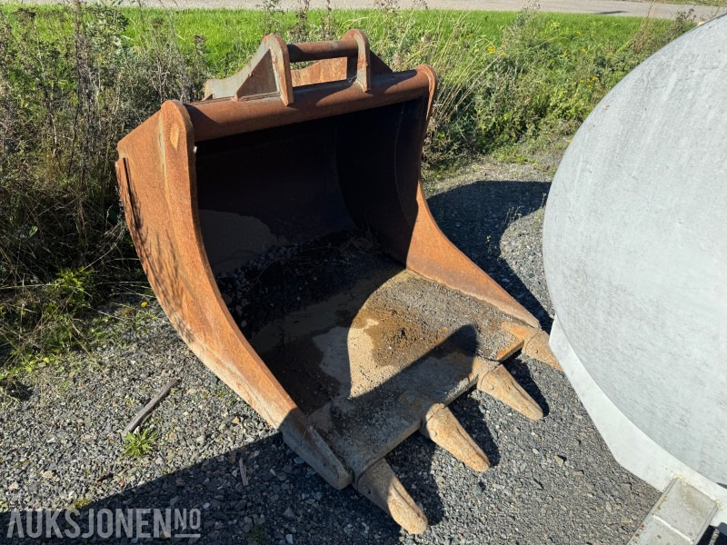 2006 Hako graveskuffe med tenner S60 feste - Ataşament pentru Utilaje constructii: Foto 1 2006 Hako graveskuffe med tenner S60 feste - Ataşament pentru Utilaje constructii: Foto 1