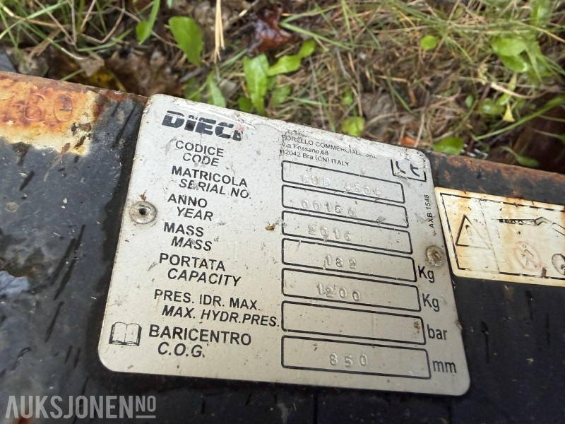 2016 Dieci DIECI løftebom / kranarm (1,2 tonn kapasitet) - Ataşament pentru Utilaje constructii: Foto 3 2016 Dieci DIECI løftebom / kranarm (1,2 tonn kapasitet) - Ataşament pentru Utilaje constructii: Foto 3