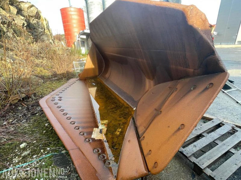 2018 Gjerstad hyd. sidetippskuff - 6100 l. - 9060 kg. - Hardox - Cat 986K - Ataşament pentru Utilaje constructii: Foto 3 2018 Gjerstad hyd. sidetippskuff - 6100 l. - 9060 kg. - Hardox - Cat 986K - Ataşament pentru Utilaje constructii: Foto 3