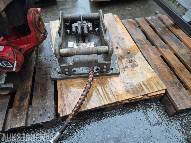 2022 OilQuick OQ60-4R, hurtigfeste-adapter - Ataşament pentru Utilaje constructii: Foto 3 2022 OilQuick OQ60-4R, hurtigfeste-adapter - Ataşament pentru Utilaje constructii: Foto 3