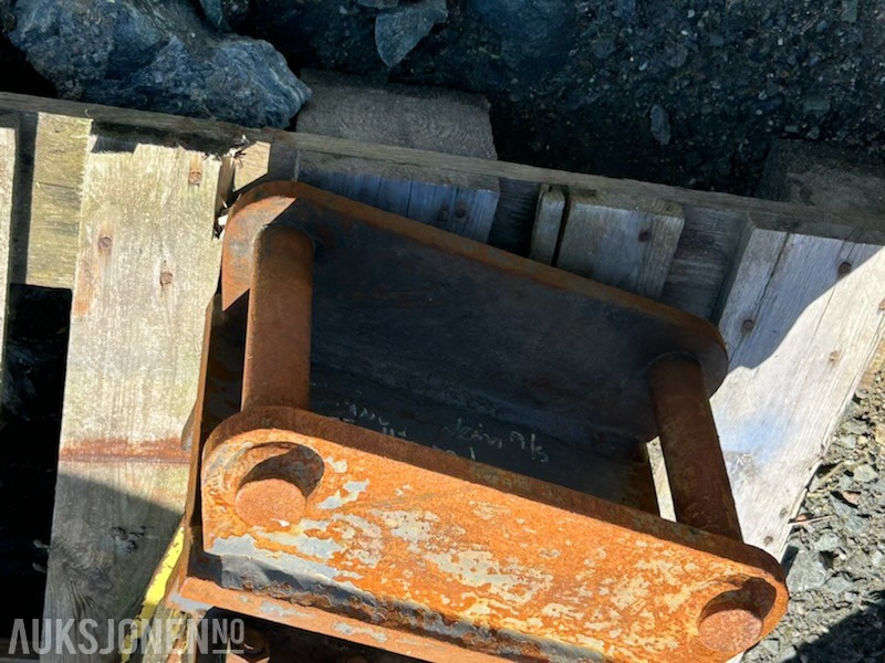 Andre Soosan hydraulisk pigghammer med S40 feste - Ataşament pentru Utilaje constructii: Foto 5 Andre Soosan hydraulisk pigghammer med S40 feste - Ataşament pentru Utilaje constructii: Foto 5