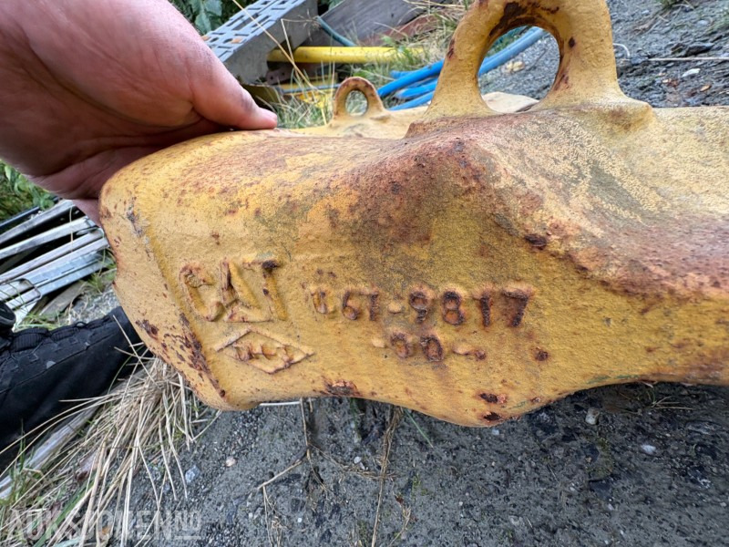 Cat graveskuffetenner til gravemaskin og/eller hjullaster - Ataşament pentru Utilaje constructii: Foto 5 Cat graveskuffetenner til gravemaskin og/eller hjullaster - Ataşament pentru Utilaje constructii: Foto 5