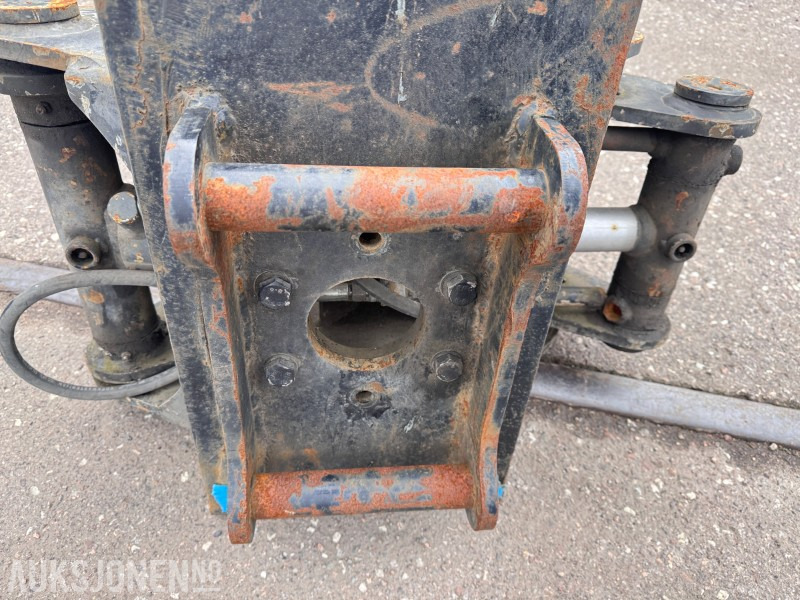 Gripeklo med S40 feste - Ataşament pentru Utilaje constructii: Foto 5 Gripeklo med S40 feste - Ataşament pentru Utilaje constructii: Foto 5