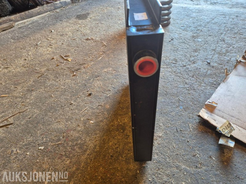 Oiltech oljekjøler - Ataşament pentru Utilaje constructii: Foto 5 Oiltech oljekjøler - Ataşament pentru Utilaje constructii: Foto 5